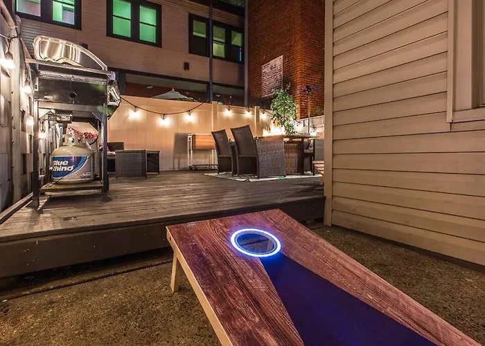 King Bed / Free Parking / Bbq / Fire Pit / Arcade Ferienhaus Pittsburgh